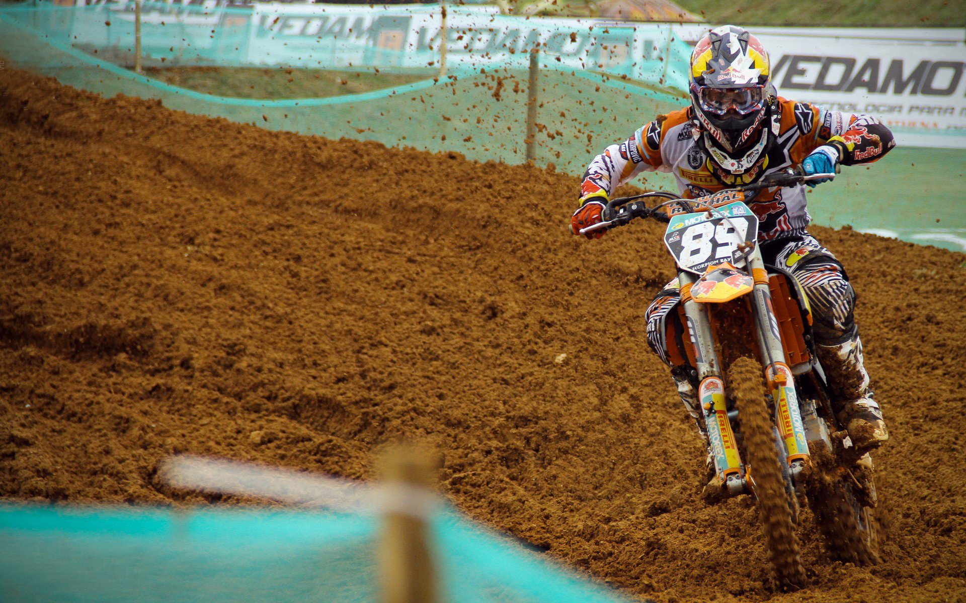 布莱克浦主场胜弱旅